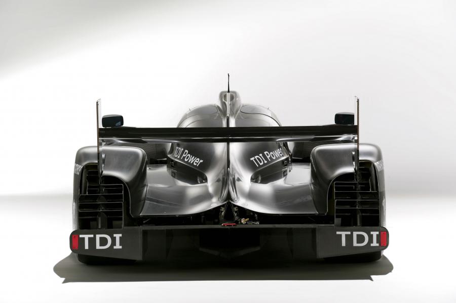  Audi R18 TDI 2011 года  (фото 72 из 77)